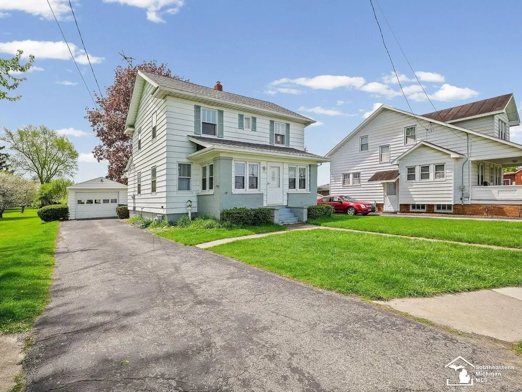 2361 Manhattan Street Erie Township MI 48133