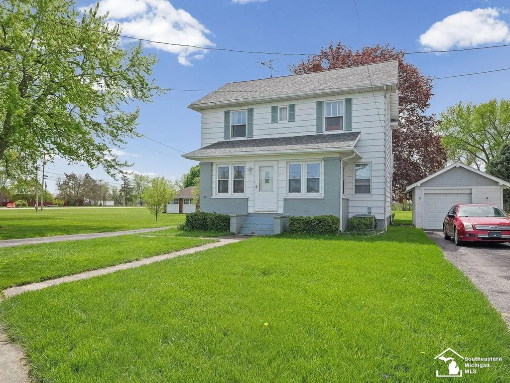 2361 Manhattan Street Erie Township MI 48133