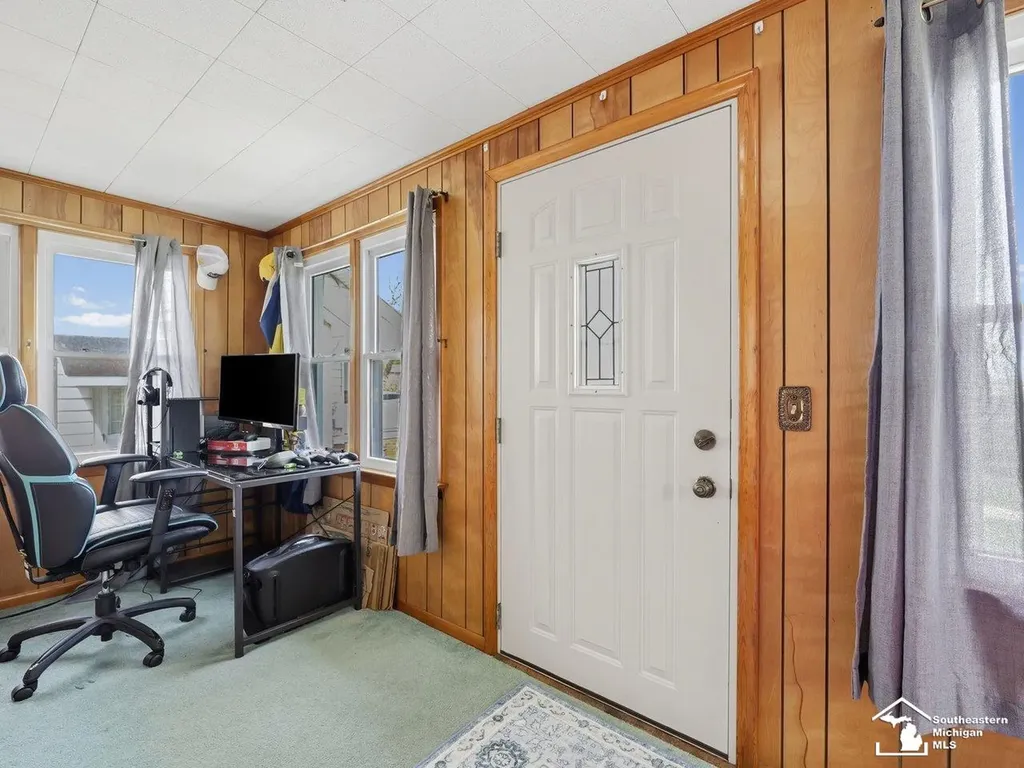 2361 Manhattan Street Erie Township MI 48133
