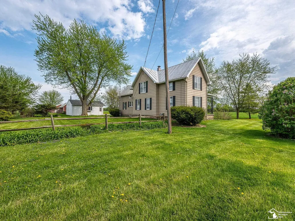 9248 Chinavare Road Berlin Charter Township MI 48166
