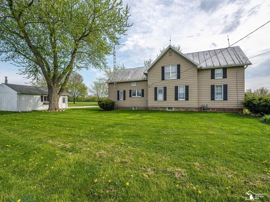 9248 Chinavare Road Berlin Charter Township MI 48166