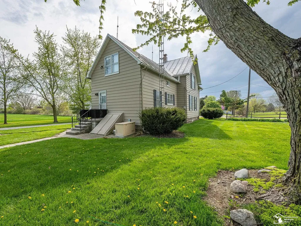 9248 Chinavare Road Berlin Charter Township MI 48166