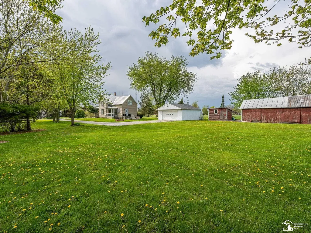 9248 Chinavare Road Berlin Charter Township MI 48166