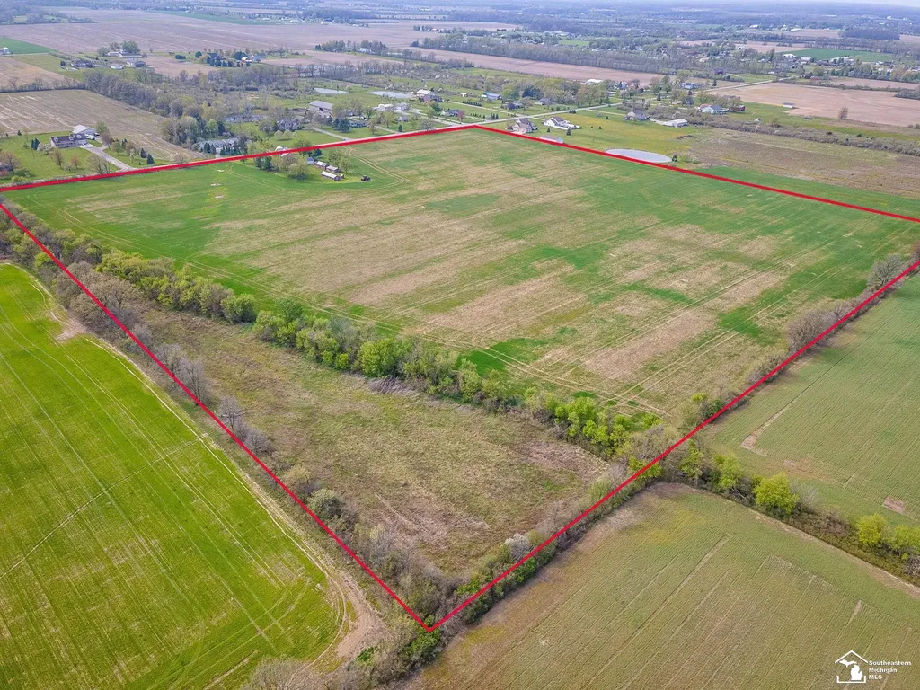 9248 Chinavare Road Berlin Charter Township MI 48166
