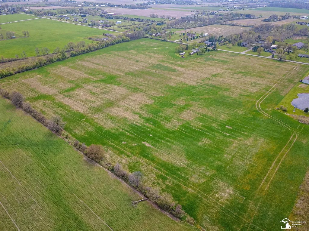 9248 Chinavare Road Berlin Charter Township MI 48166