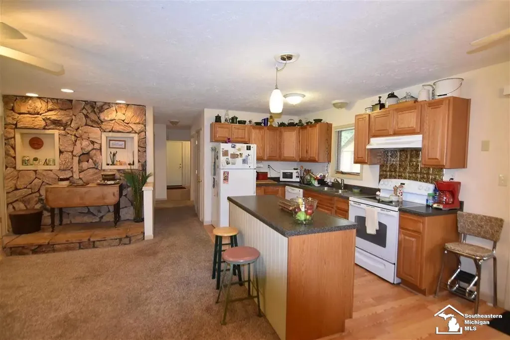 103 Marigold Lane Unknown City MI 48629