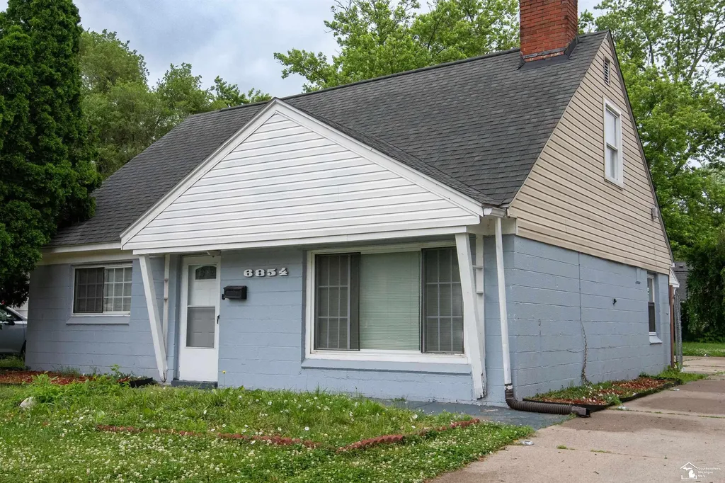 6854 Fenton Street Dearborn Heights City MI 48127