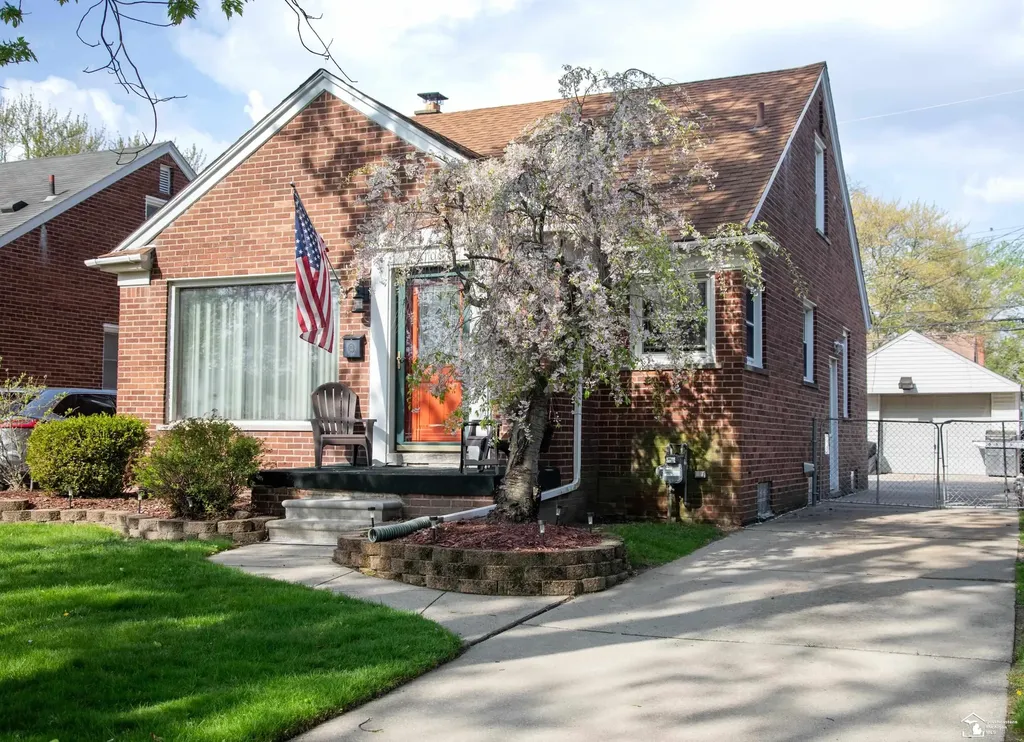 9706 Sterling Avenue Allen Park City MI 48101