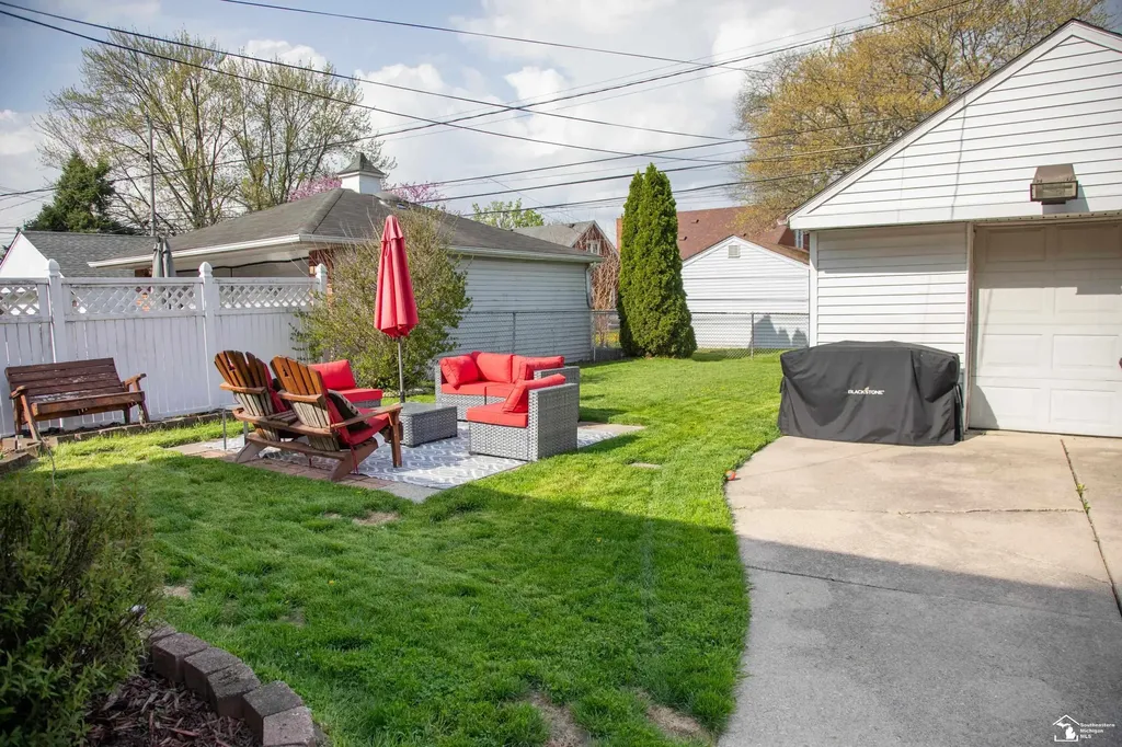9706 Sterling Avenue Allen Park City MI 48101