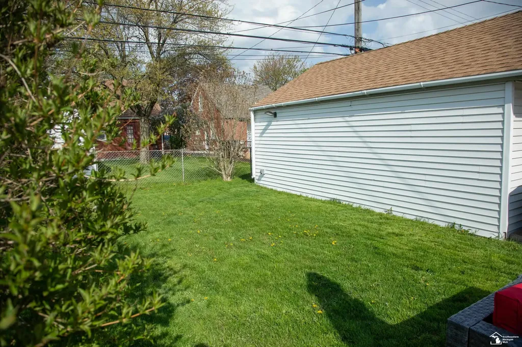 9706 Sterling Avenue Allen Park City MI 48101