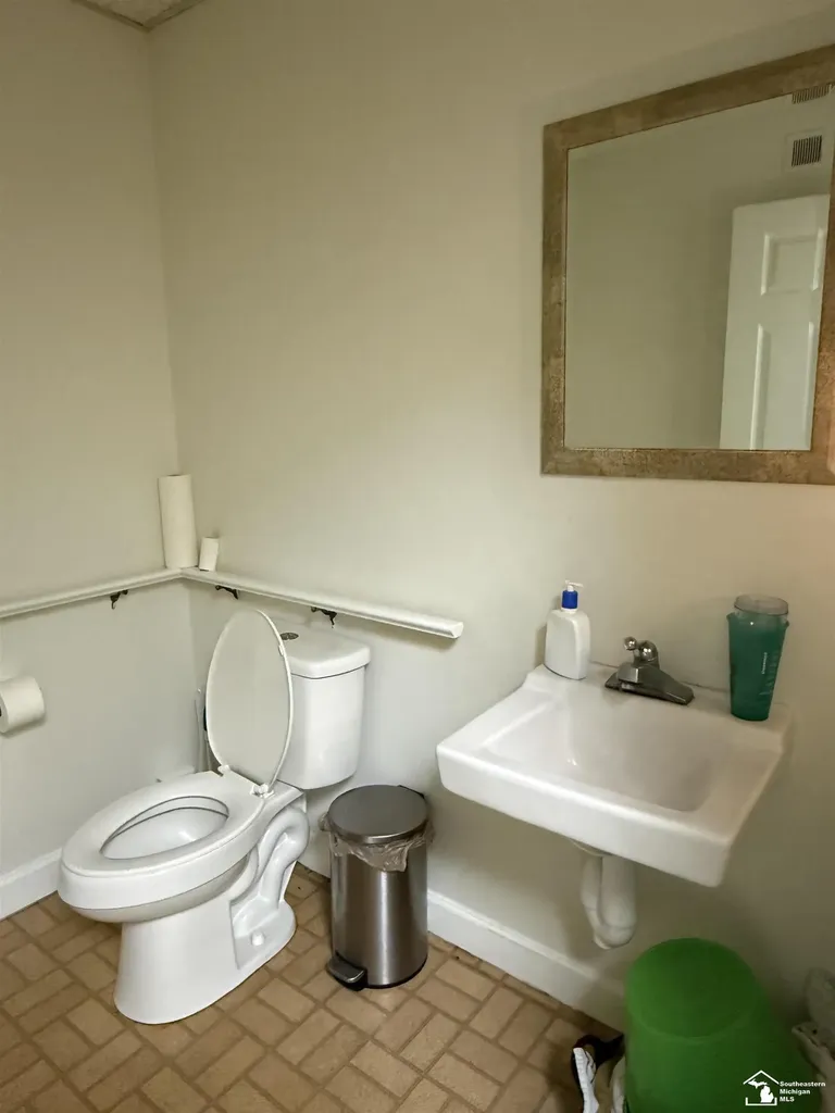 15175 S Dixie Highway Monroe Charter Township MI 48161