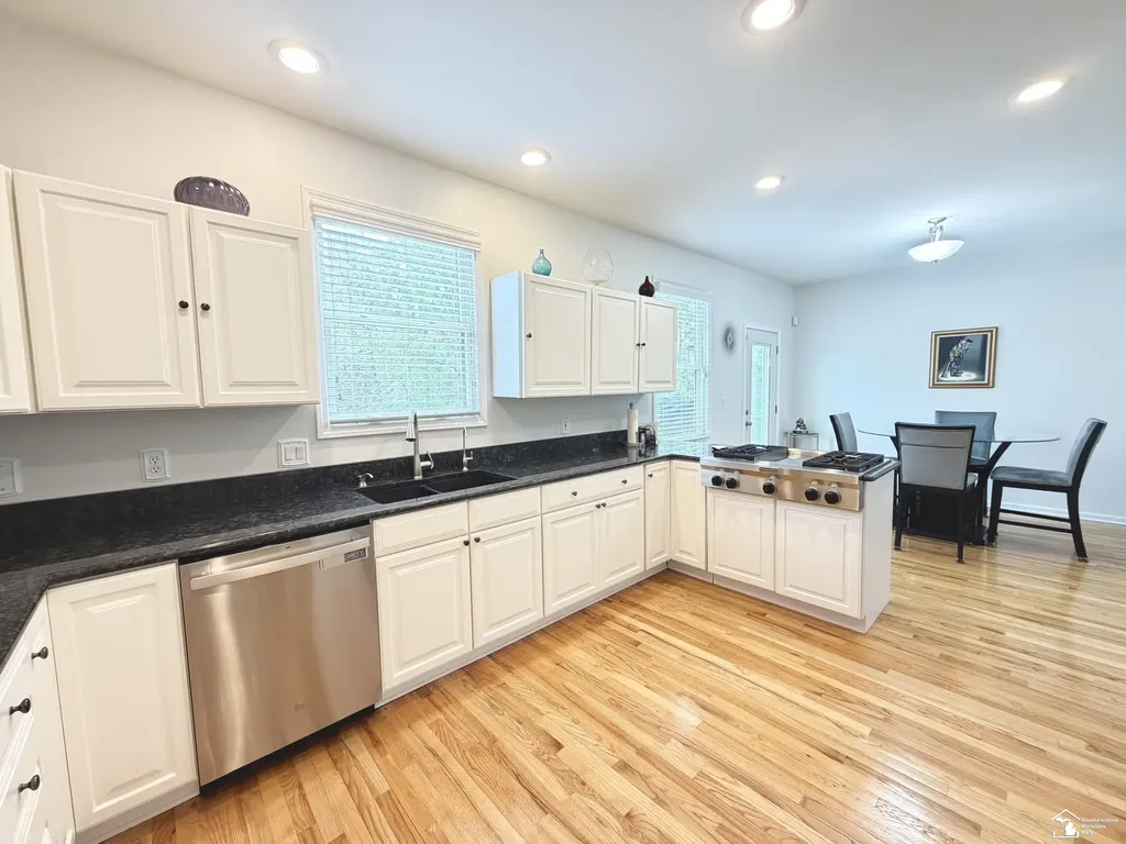 52881 Rico Court Lyon Charter Township MI 48393