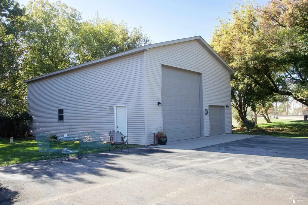 52881 Rico Court Lyon Charter Township MI 48393