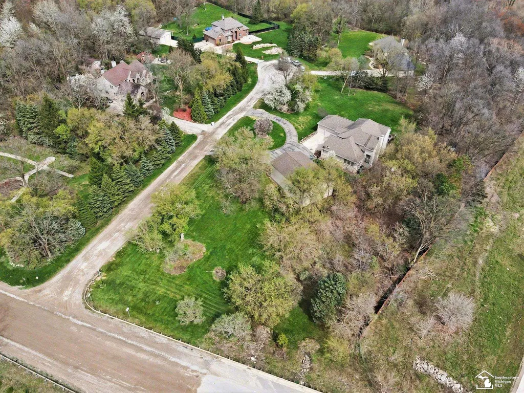 52881 Rico Court Lyon Charter Township MI 48393