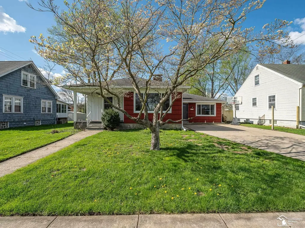 318 E Grove Street Monroe City MI 48162