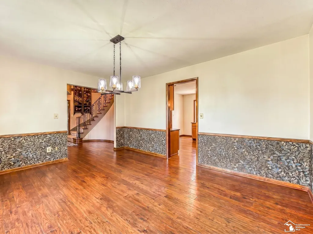 1060 Hollywood Drive Monroe City MI 48162