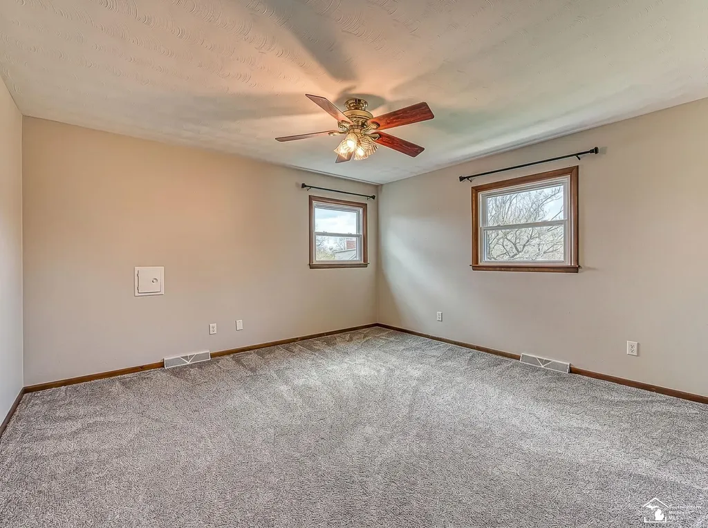 1060 Hollywood Drive Monroe City MI 48162