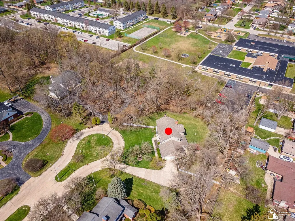1060 Hollywood Drive Monroe City MI 48162
