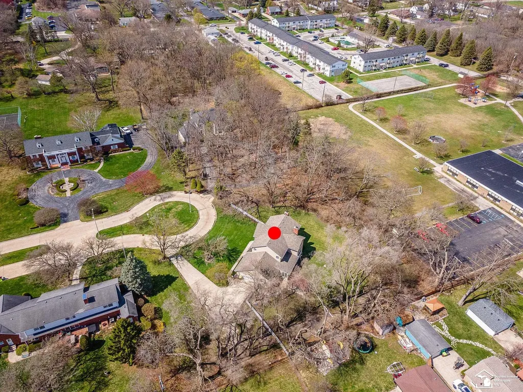 1060 Hollywood Drive Monroe City MI 48162