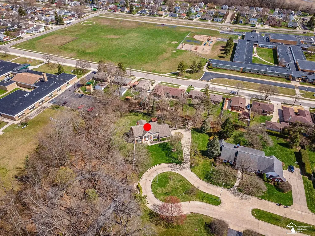 1060 Hollywood Drive Monroe City MI 48162