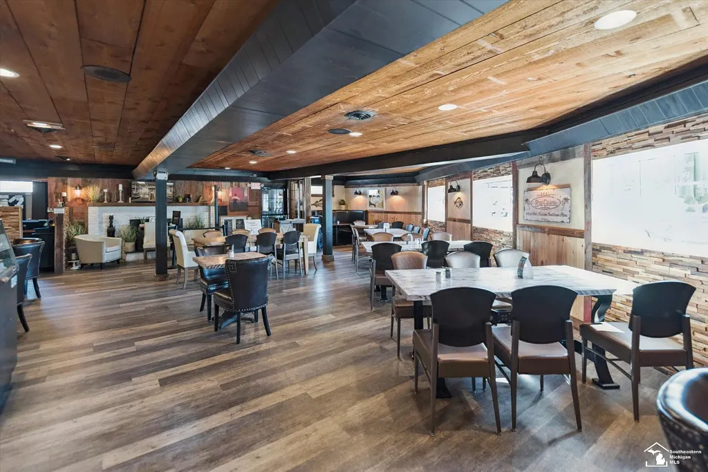 216 Beachwalk Trail Luna Pier City MI 48157