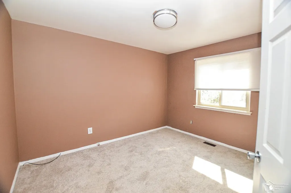 8675 Lillian Drive Berlin Charter Township MI 48166