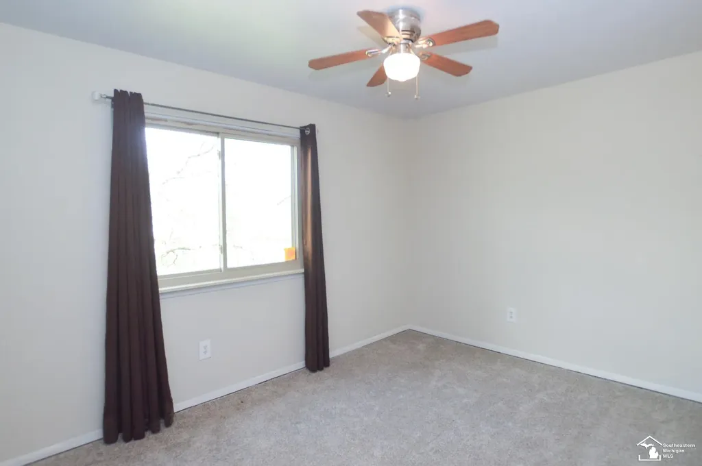 8675 Lillian Drive Berlin Charter Township MI 48166