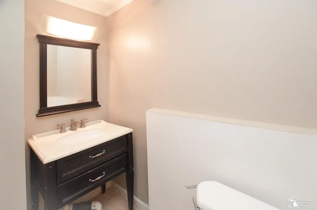 8675 Lillian Drive Berlin Charter Township MI 48166