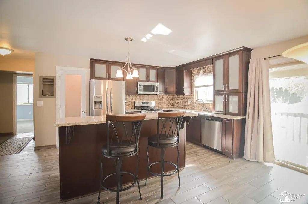 8675 Lillian Drive Berlin Charter Township MI 48166