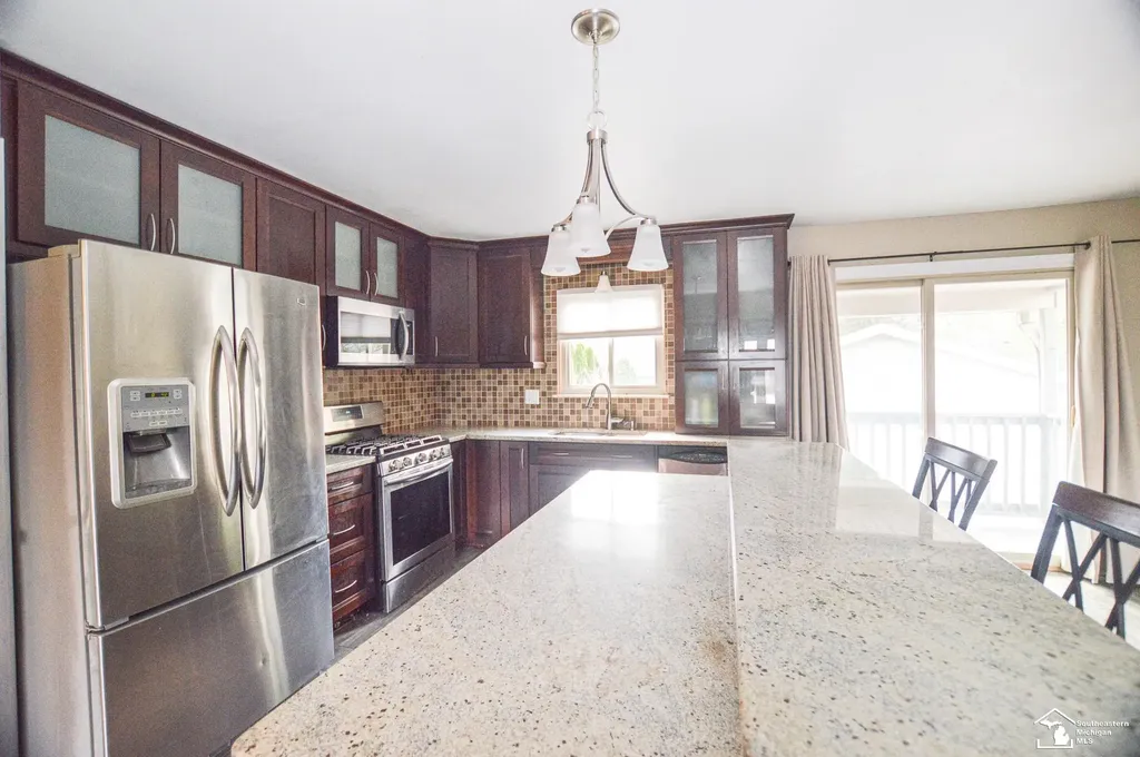 8675 Lillian Drive Berlin Charter Township MI 48166