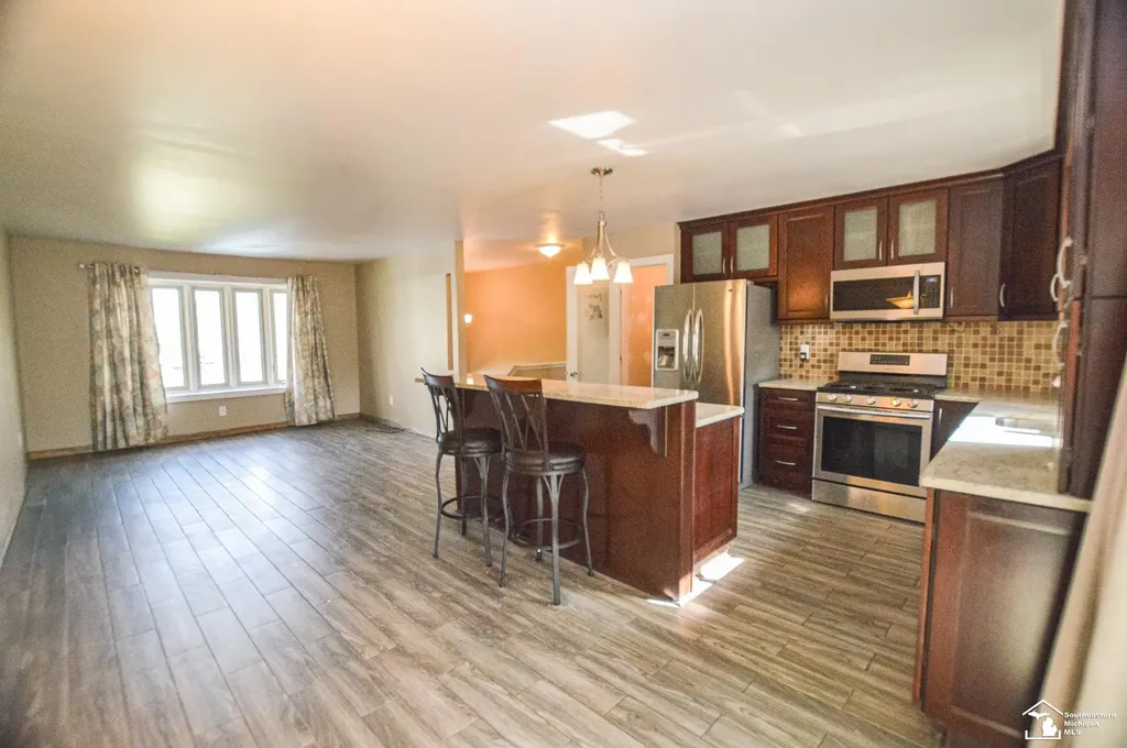 8675 Lillian Drive Berlin Charter Township MI 48166