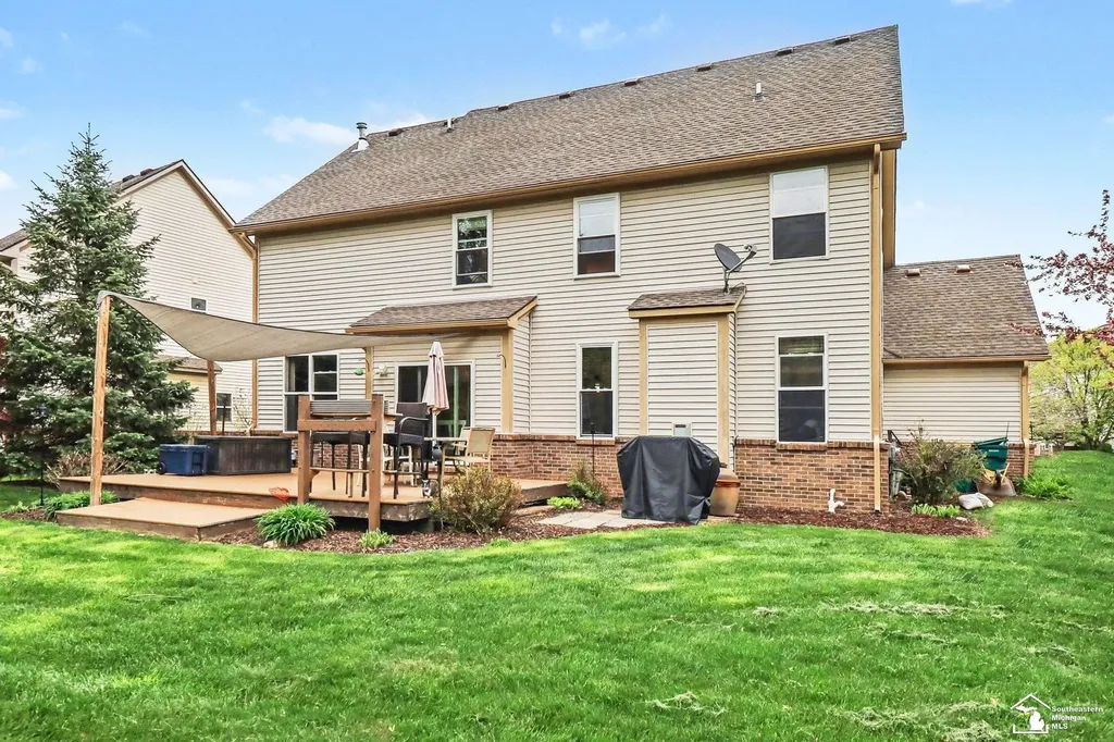23728 W Creek Drive Huron Charter Township MI 48164