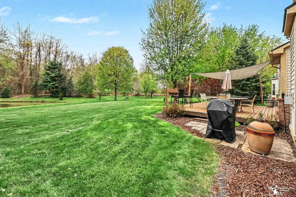 23728 W Creek Drive Huron Charter Township MI 48164