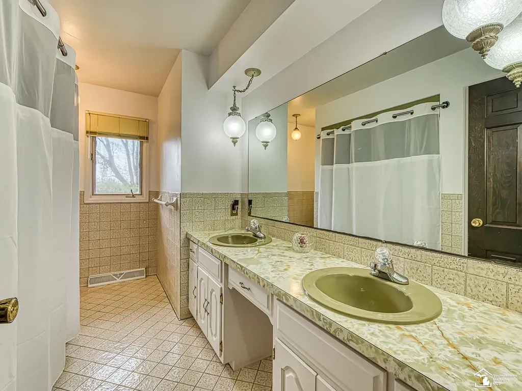 3455 W Albain Road Monroe Charter Township MI 48161
