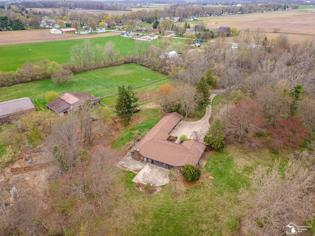 3455 W Albain Road Monroe Charter Township MI 48161