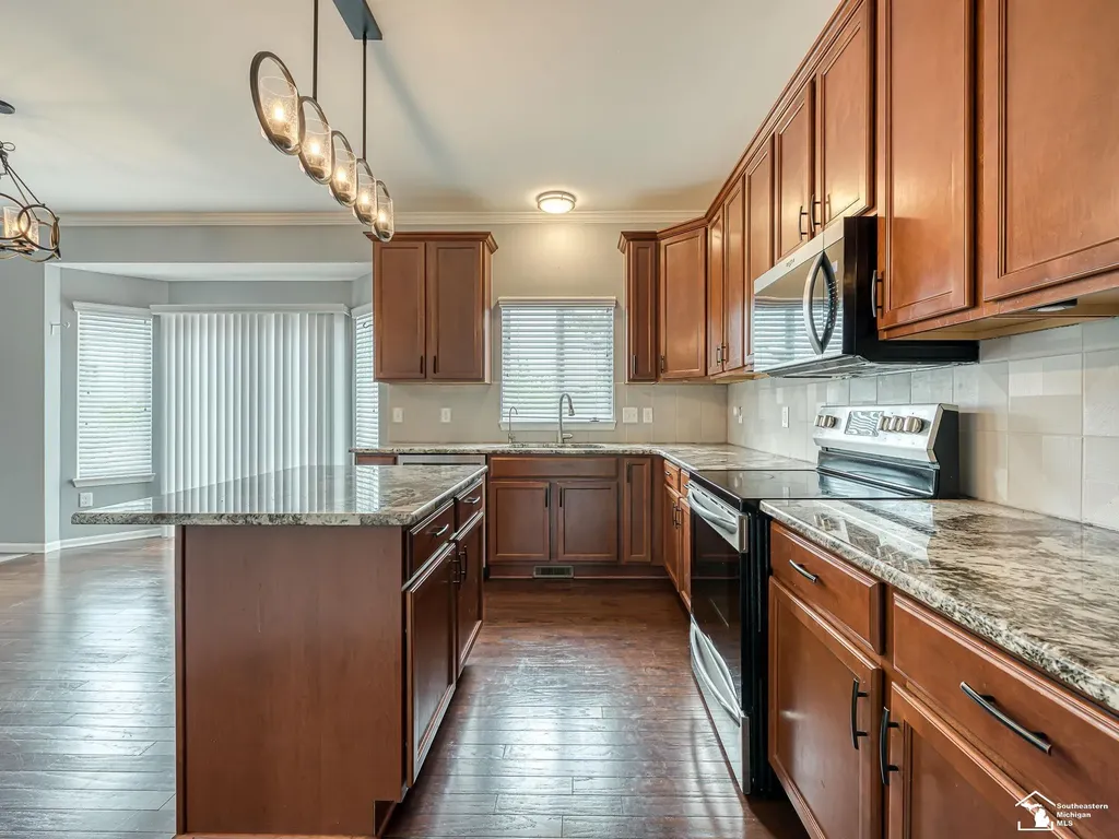 691 Foxworth Street Dundee Village MI 48131