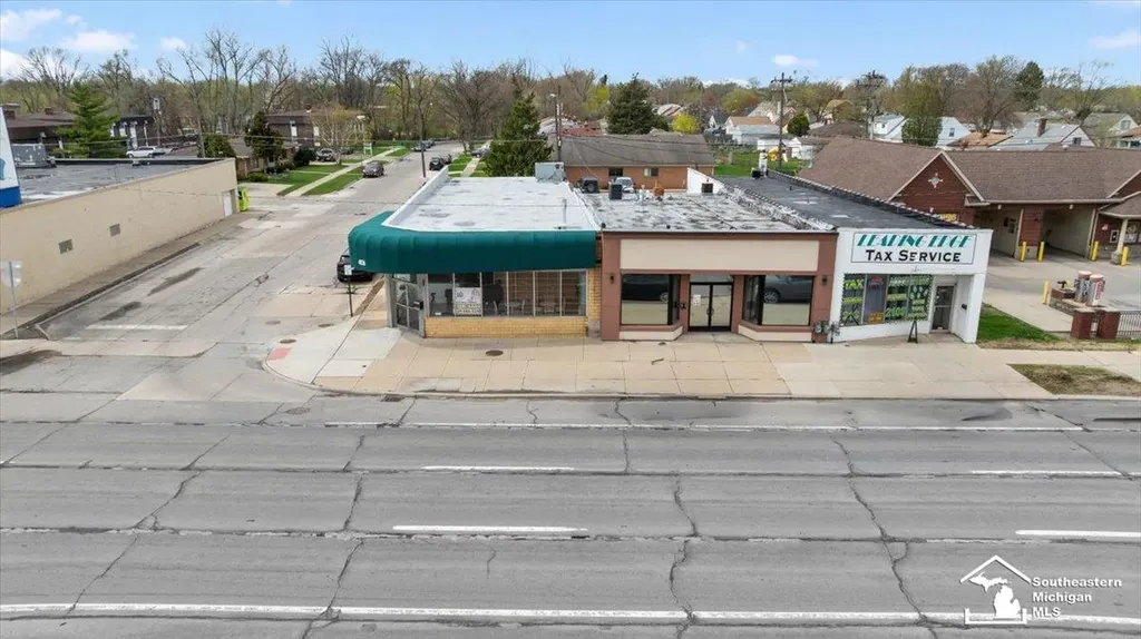 4036 Fort Street Lincoln Park City MI 48146