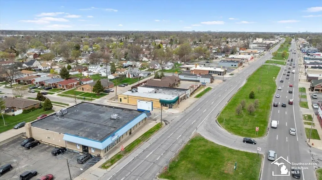 4036 Fort Street Lincoln Park City MI 48146