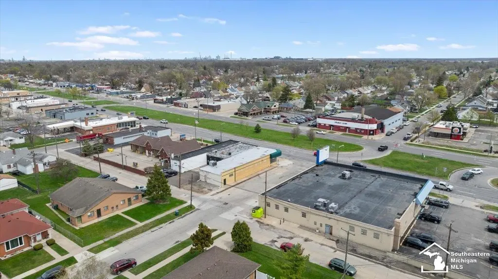 4036 Fort Street Lincoln Park City MI 48146