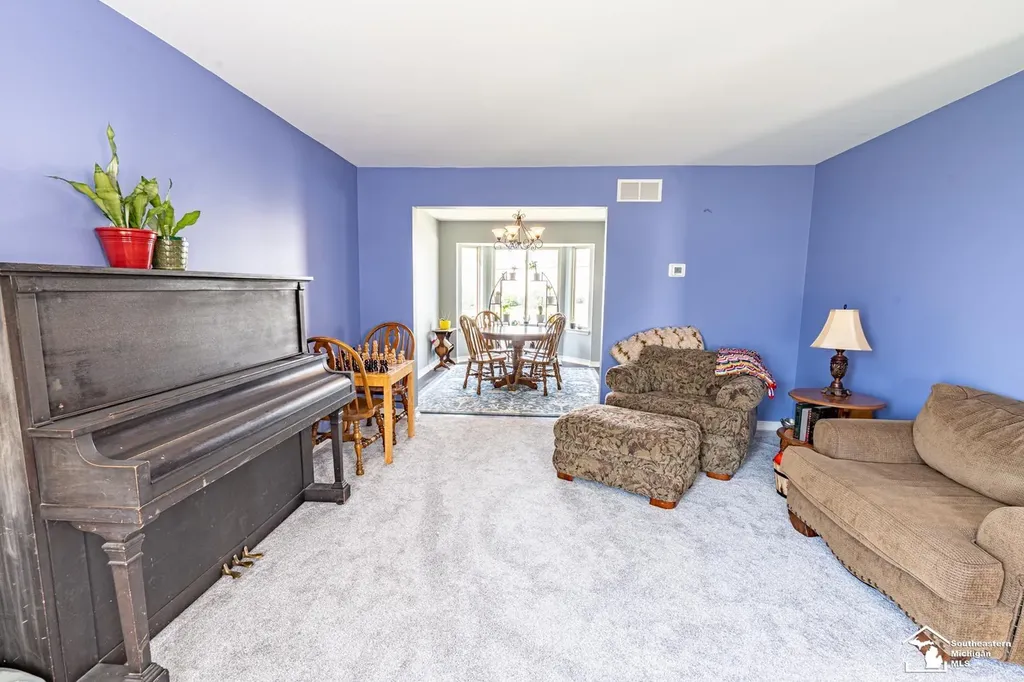 203 Dundee Ridge Drive Dundee Village MI 48131