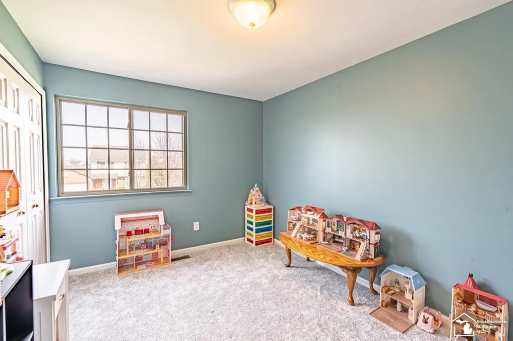 203 Dundee Ridge Drive Dundee Village MI 48131