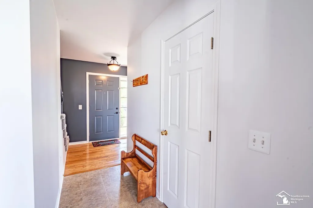 203 Dundee Ridge Drive Dundee Village MI 48131