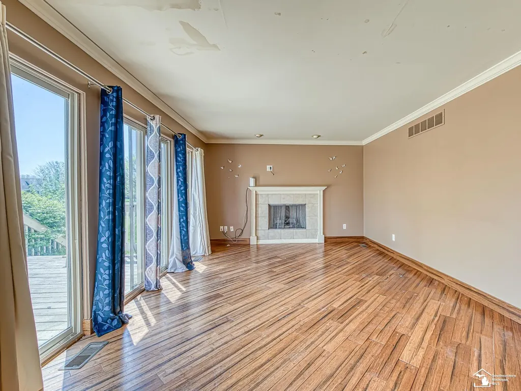 9676 Landsdowne Lane Ypsilanti Charter Township MI 48197