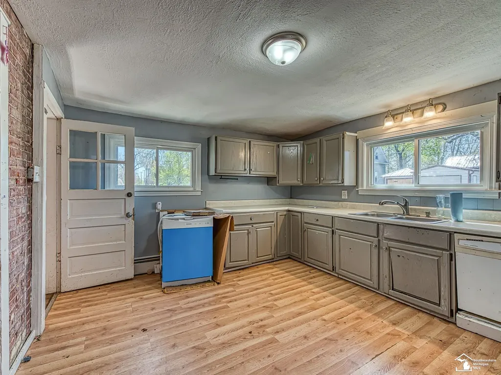 115 Grove Street Hudson City MI 49247