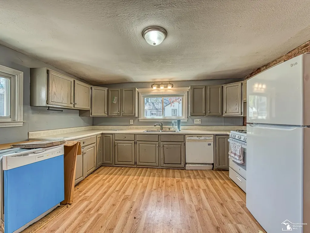 115 Grove Street Hudson City MI 49247