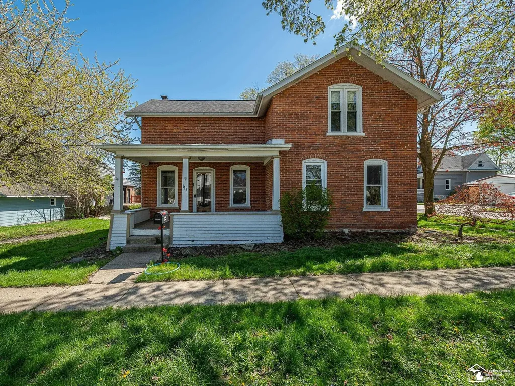 115 Grove Street Hudson City MI 49247