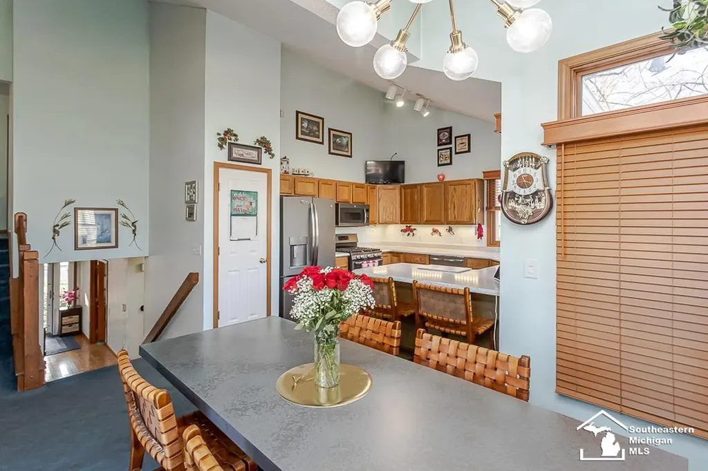6820 Stonegate Drive Bedford Township MI 48182