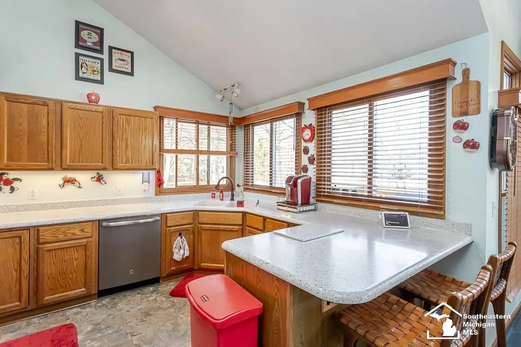 6820 Stonegate Drive Bedford Township MI 48182
