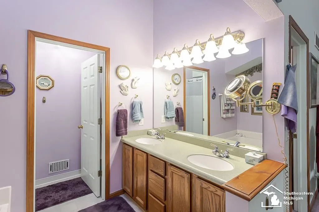 6820 Stonegate Drive Bedford Township MI 48182