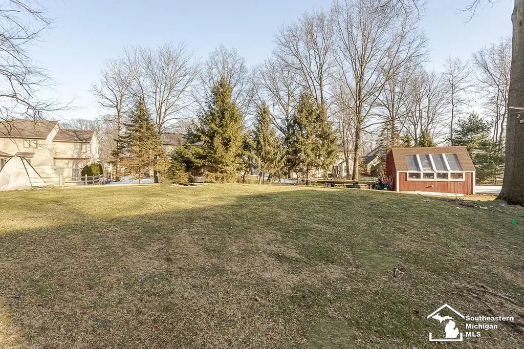6820 Stonegate Drive Bedford Township MI 48182
